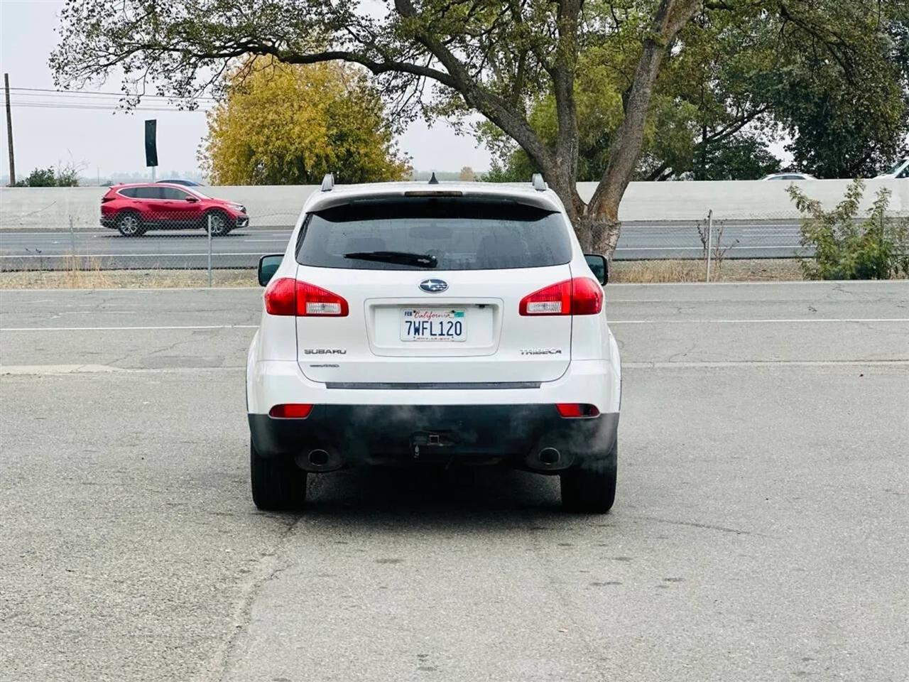 Subaru Tribeca  2011
