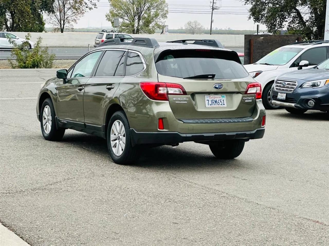 Subaru Outback  2015