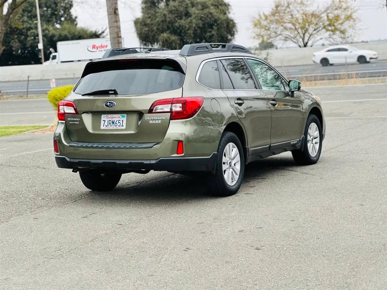 Subaru Outback  2015