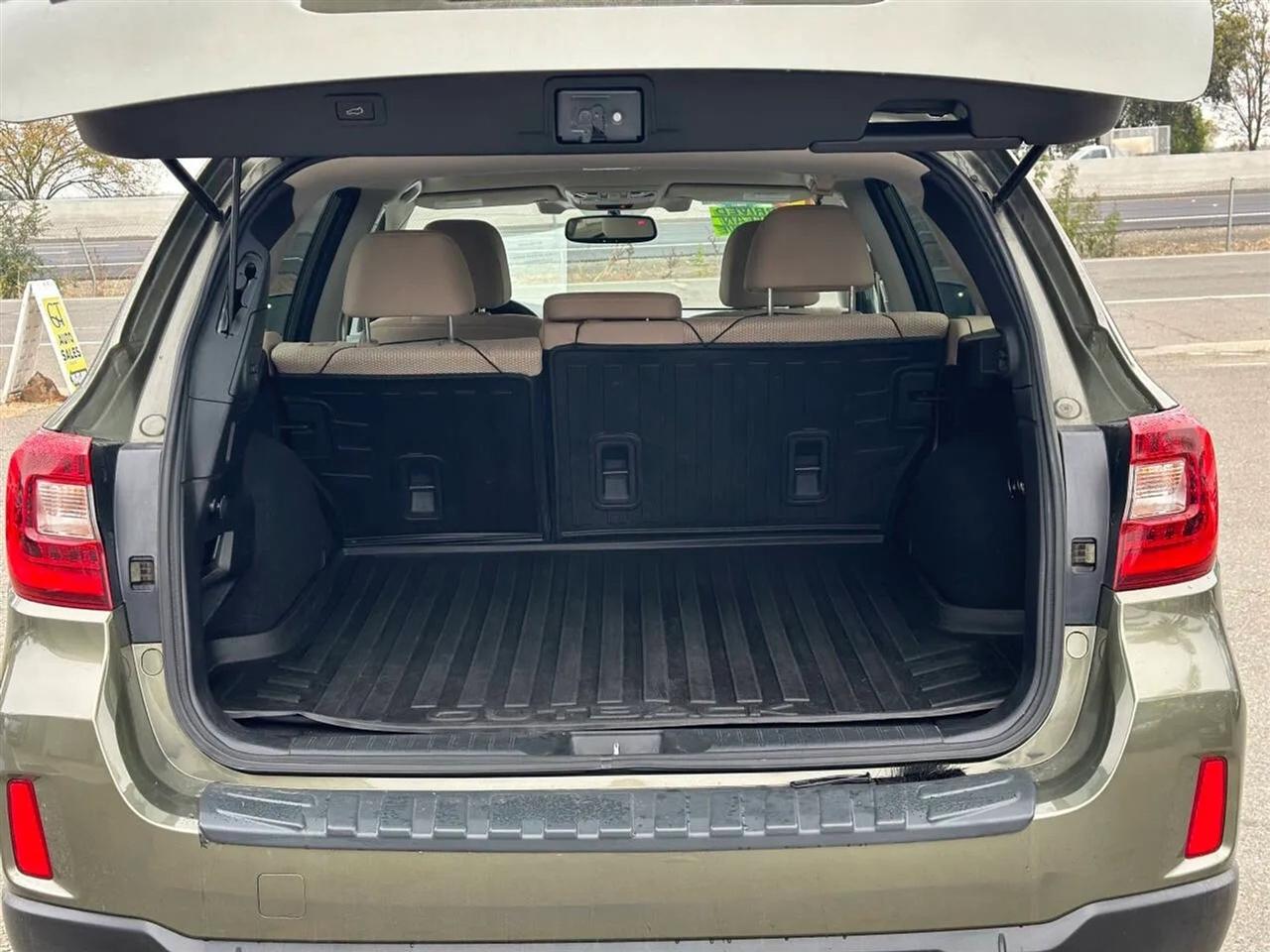 Subaru Outback  2015