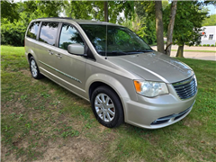2013 Chrysler Town & Country 