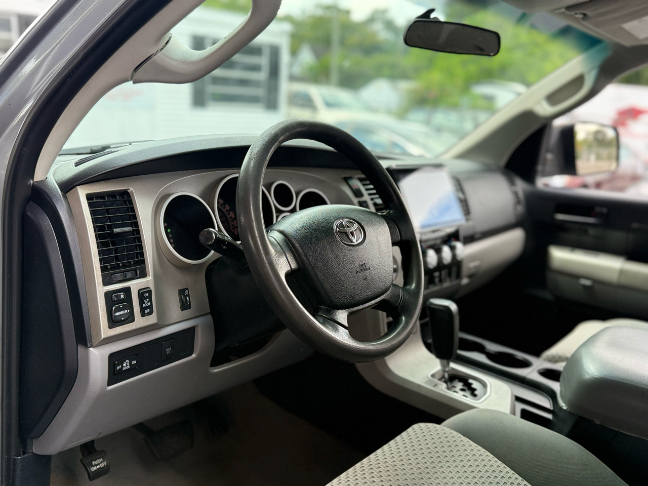 Toyota Tundra SR5 Double Cab 6AT 4WD 2007