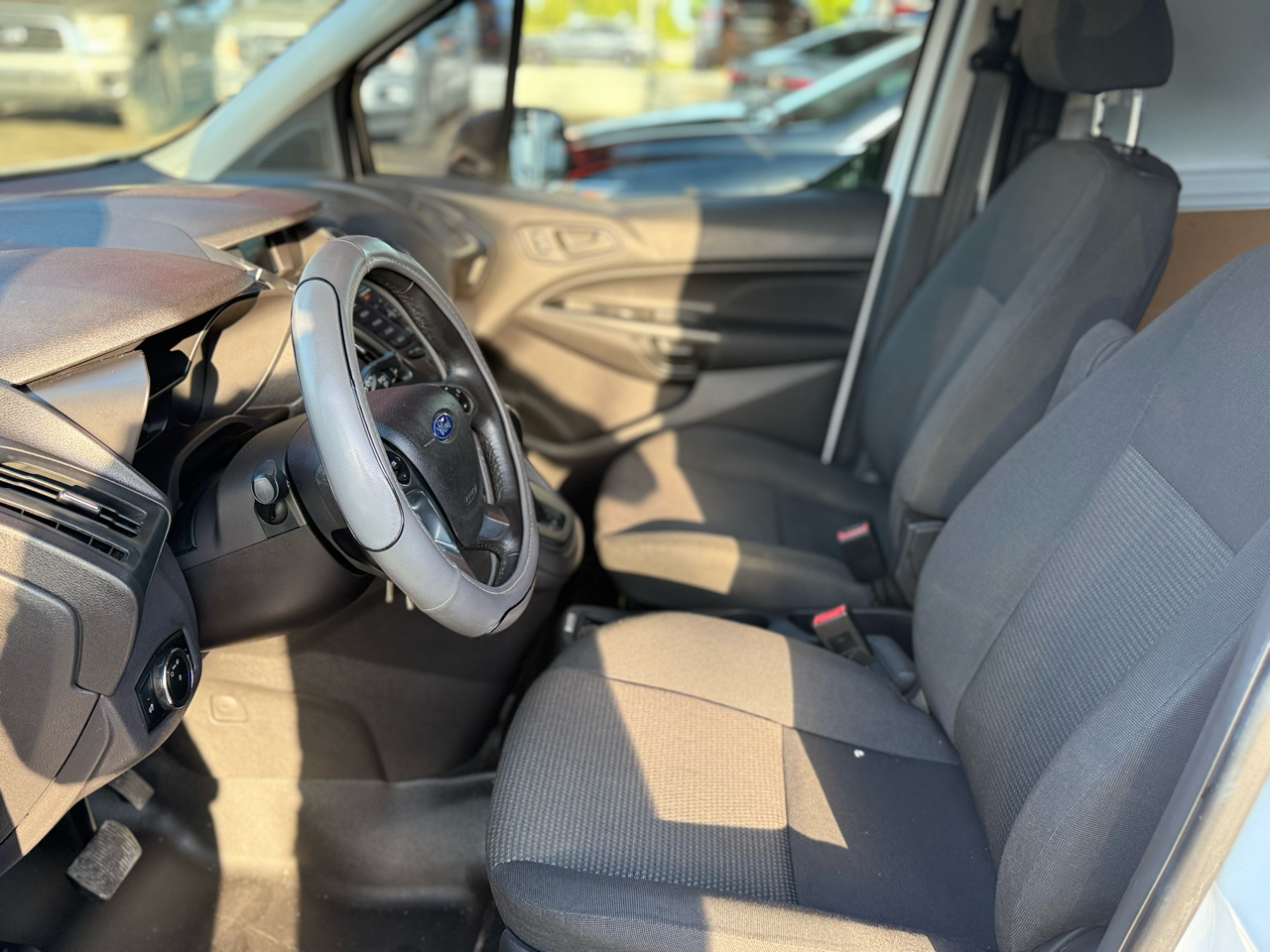 Ford Transit Connect Cargo Van XL LWB w/Rear 180 Degree Door 2018