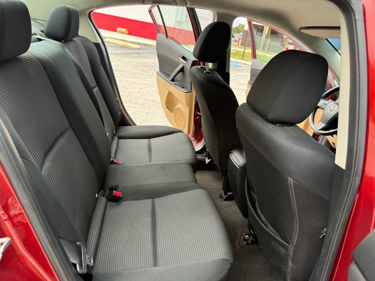 2010 Mazda MAZDA3 i Touring - Photo 9