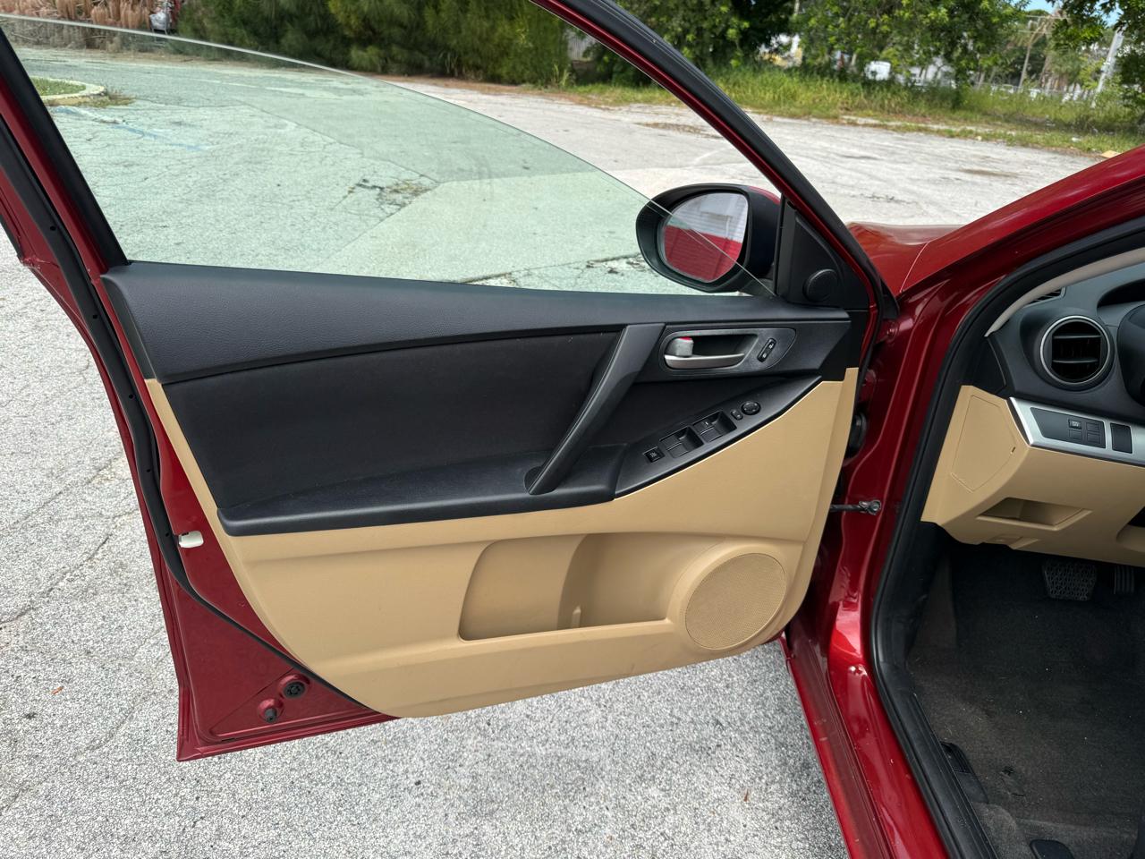 2010 Mazda MAZDA3 i Touring - Photo 15