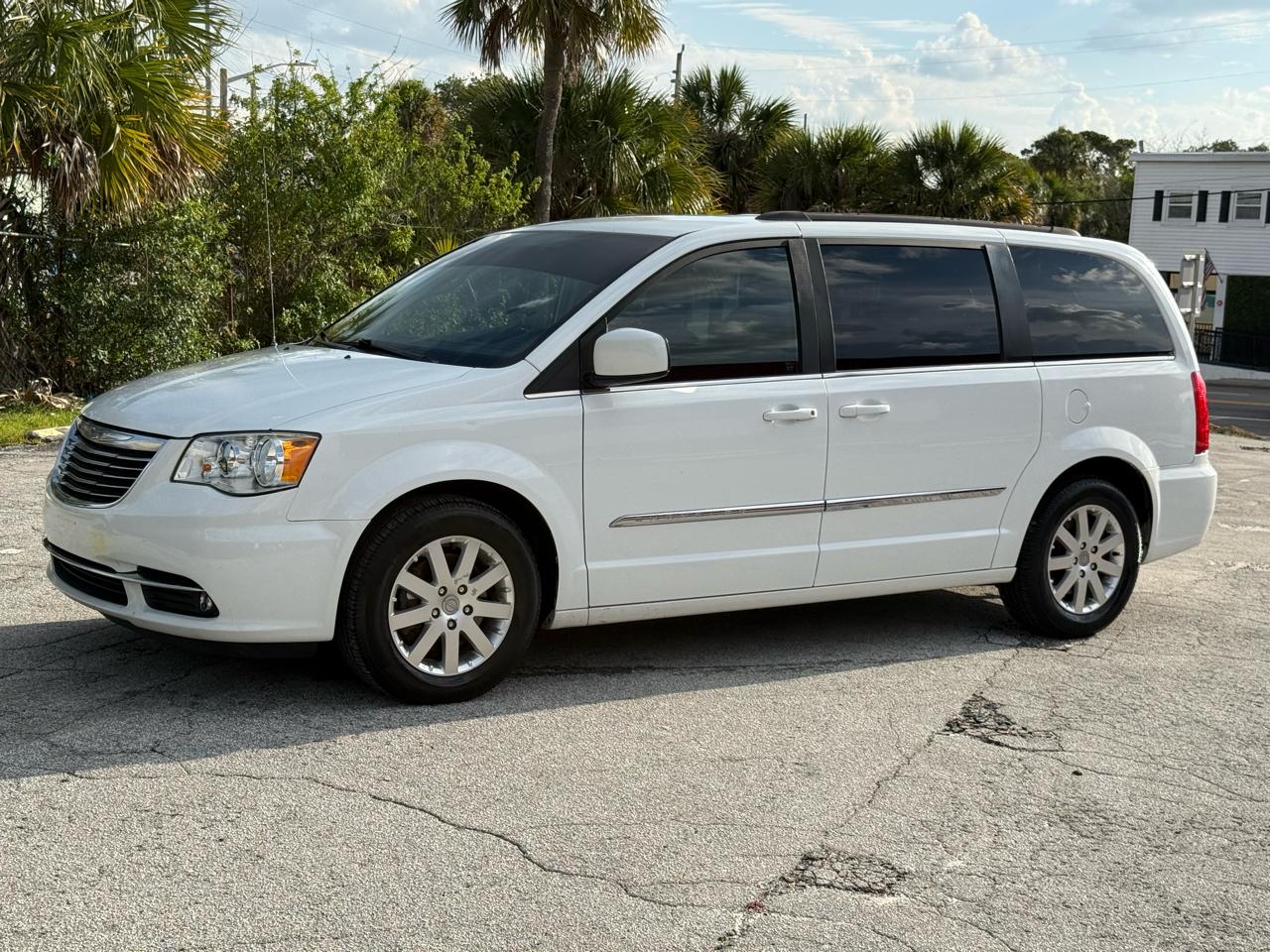 2014 Chrysler Town & Country Touring