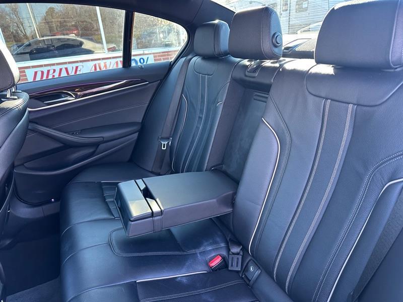 BMW 5-Series 530i xDrive 2019