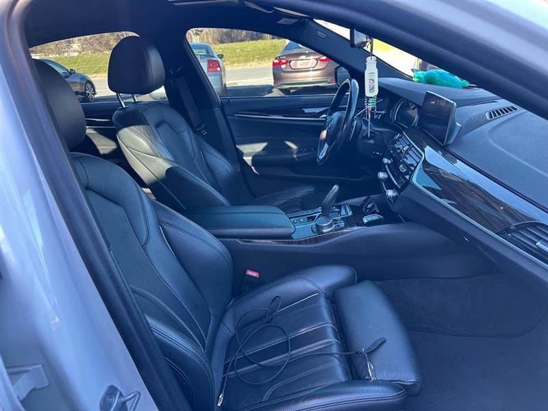 BMW 5-Series 530i xDrive 2019