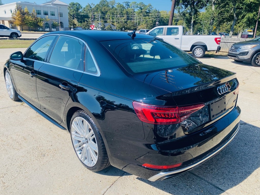 Audi A4 2.0 TFSI Premium Plus quattro 7A 2019 Audi A4 2.0 TFSI Premium Plus quattro 7A 2019