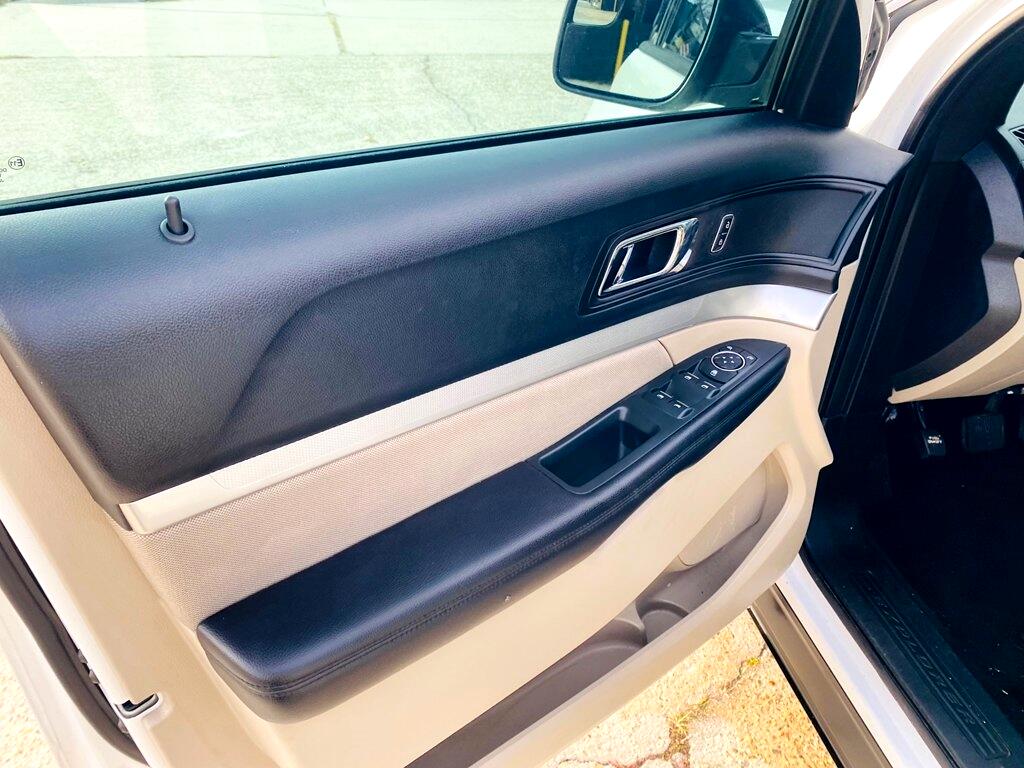 Ford Explorer Base FWD 2018