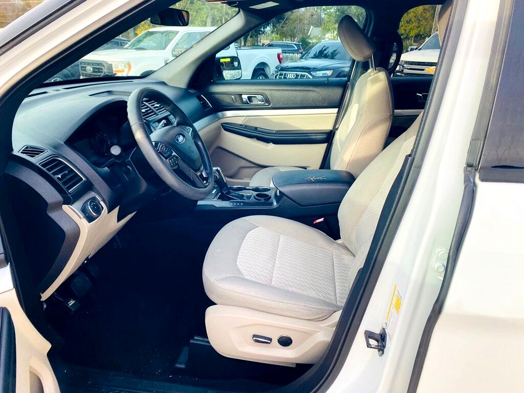 Ford Explorer Base FWD 2018