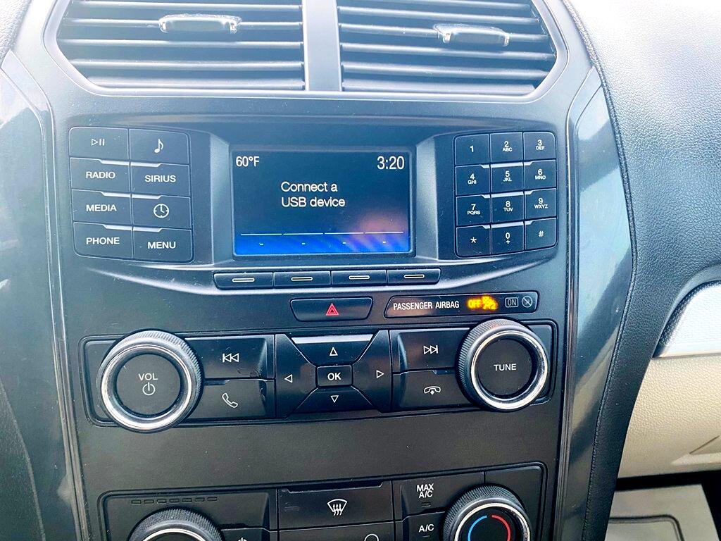 Ford Explorer Base FWD 2018