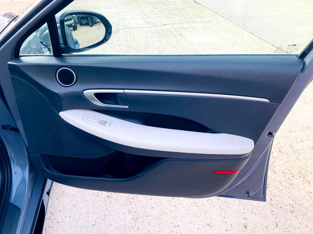 Hyundai Sonata SEL 2025