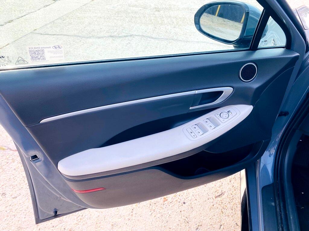 Hyundai Sonata SEL 2025