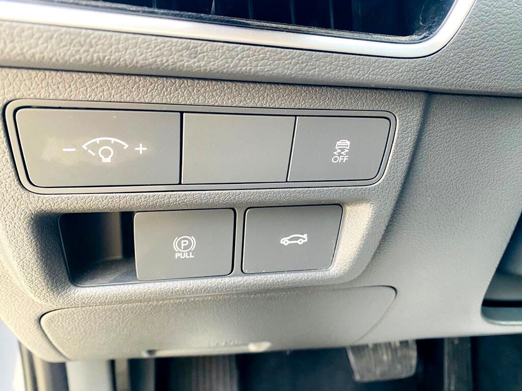 Hyundai Sonata SEL 2025