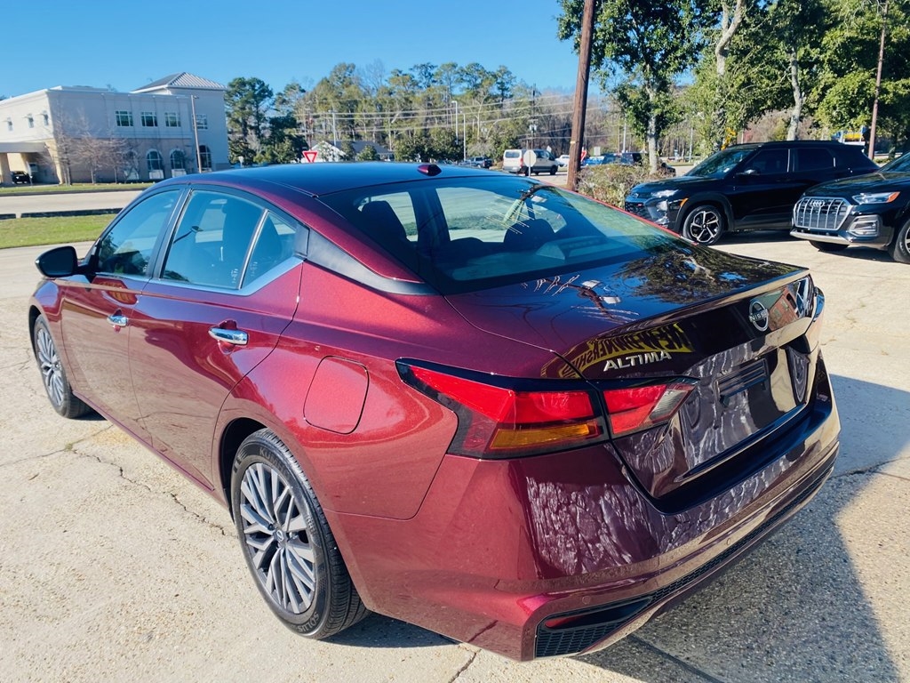 Nissan Altima 2.5 SV 2024