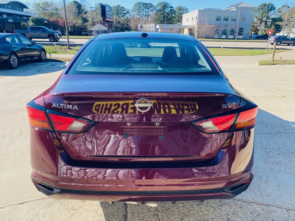 Nissan Altima 2.5 SV 2024