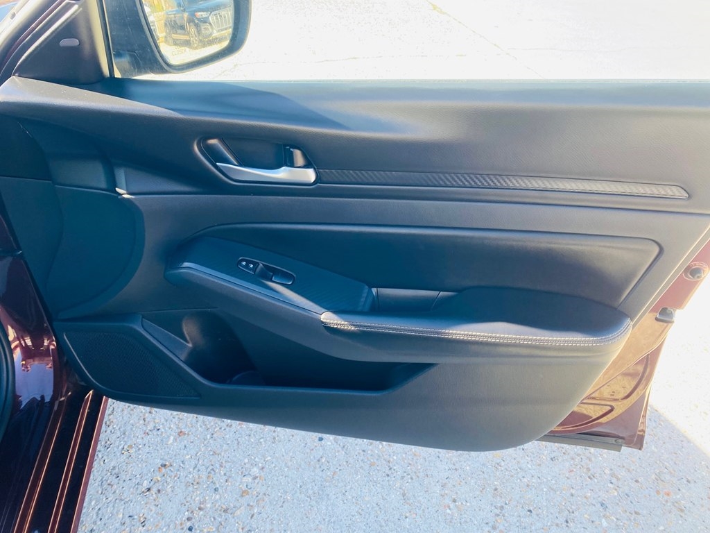 Nissan Altima 2.5 SV 2024