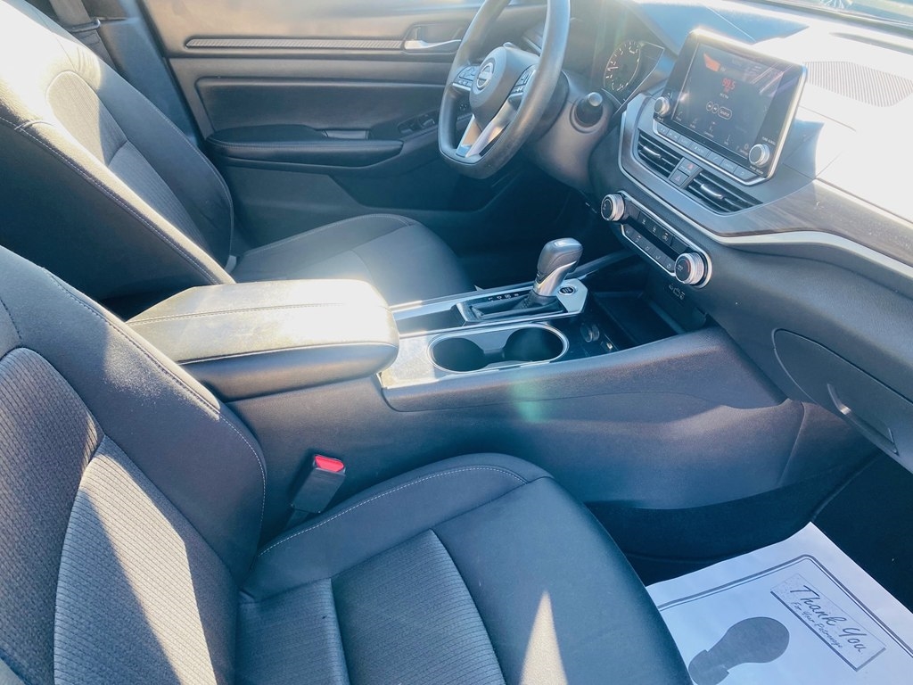 Nissan Altima 2.5 SV 2024