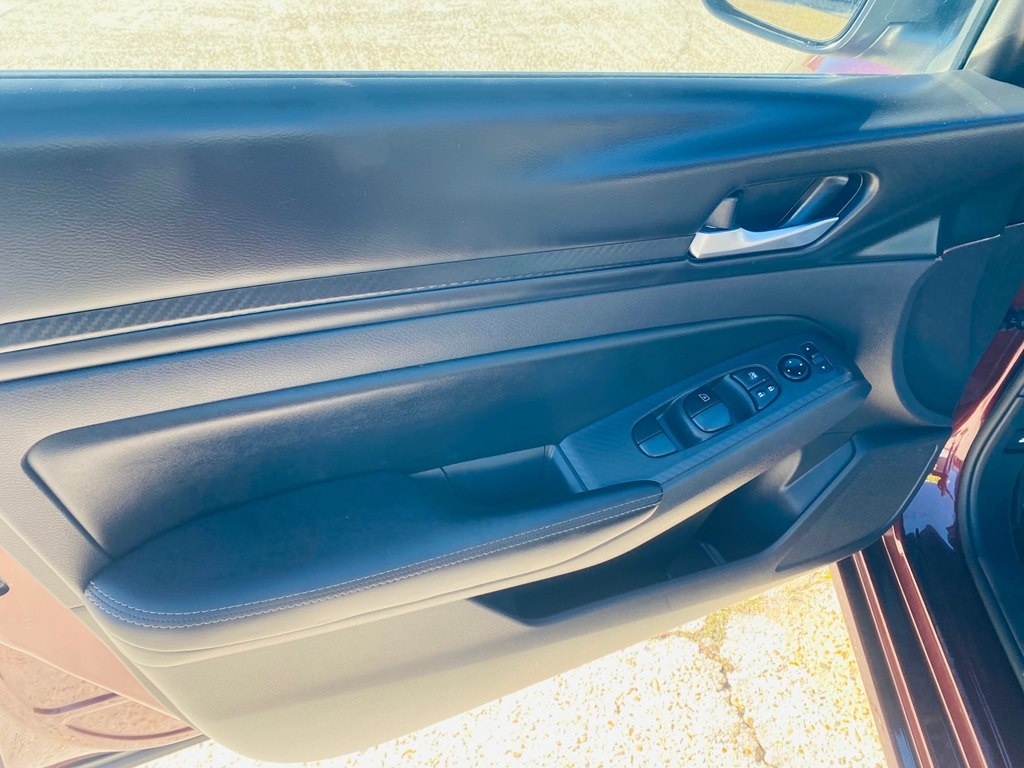 Nissan Altima 2.5 SV 2024