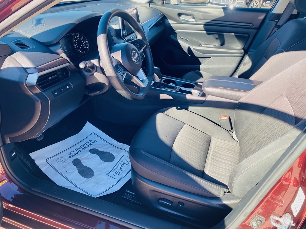 Nissan Altima 2.5 SV 2024