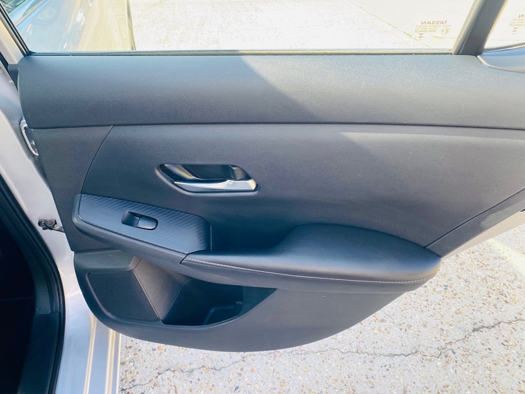 Nissan Sentra SV 2023