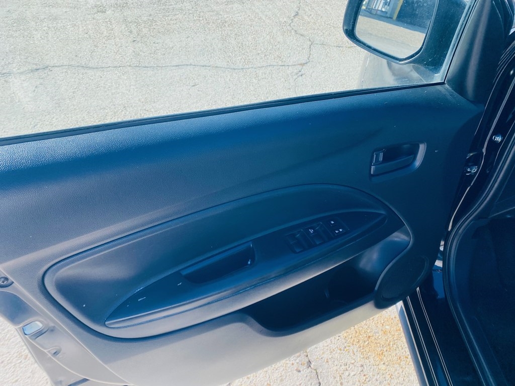 Mitsubishi Mirage ES 5M 2021