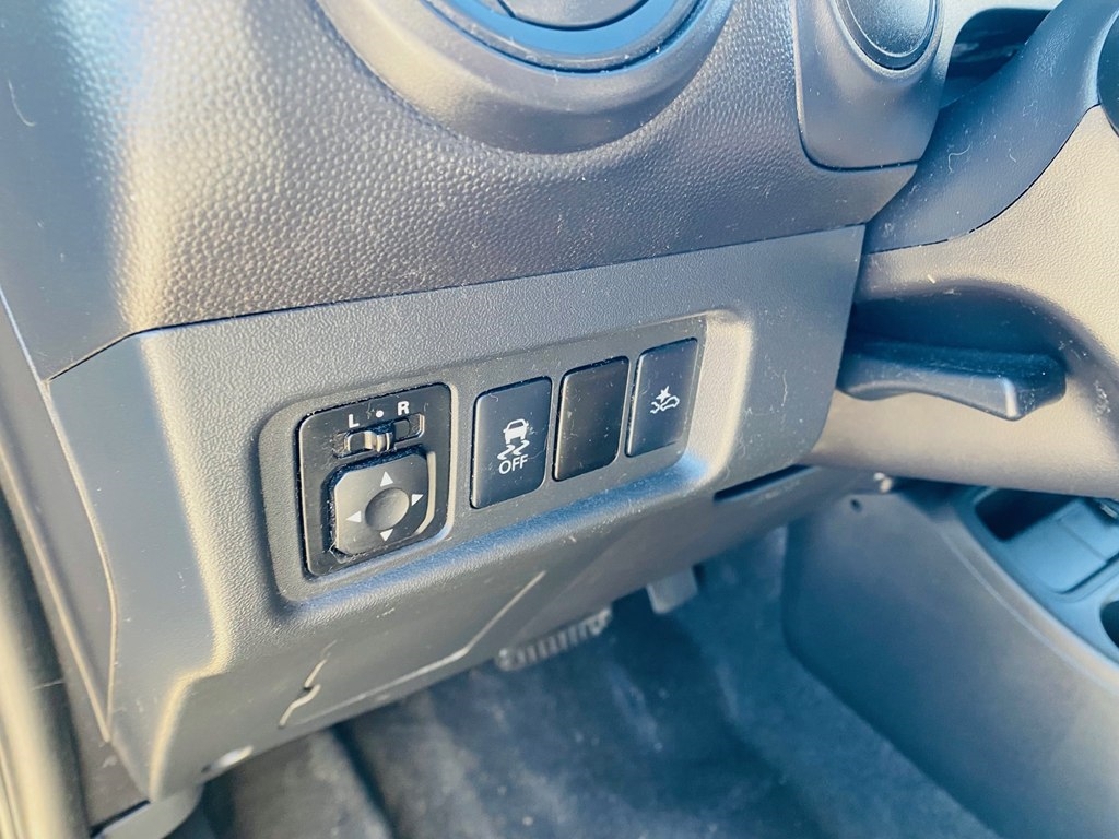 Mitsubishi Mirage ES 5M 2021