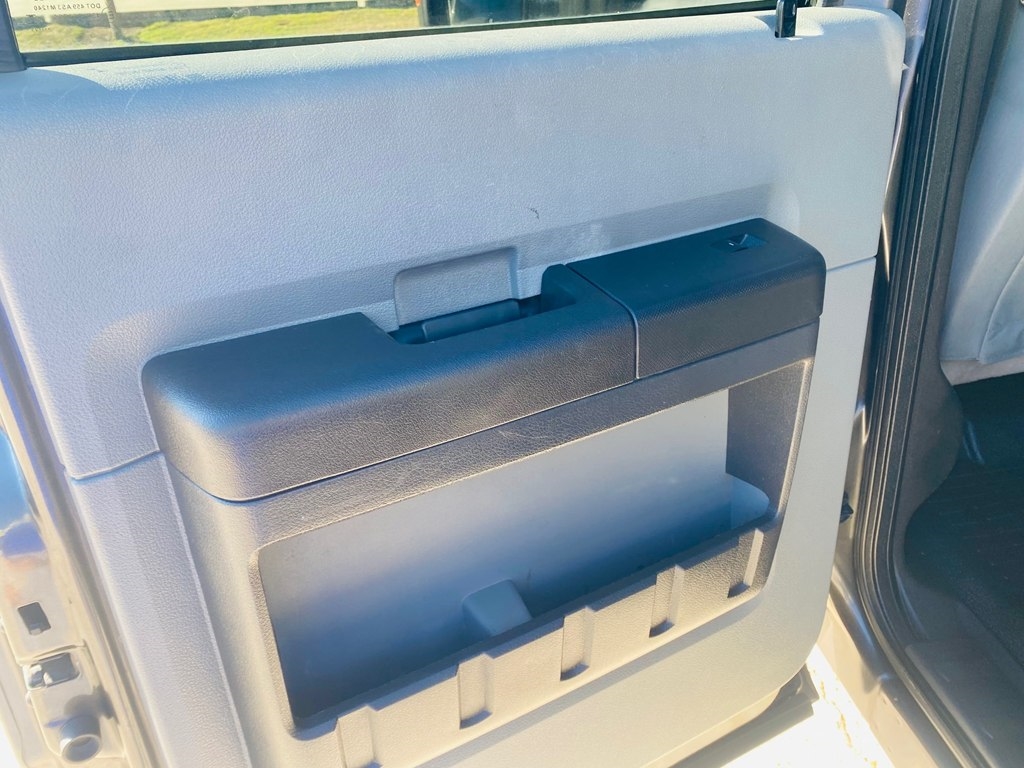 Ford F-250 SD XL Crew Cab 4WD 2016