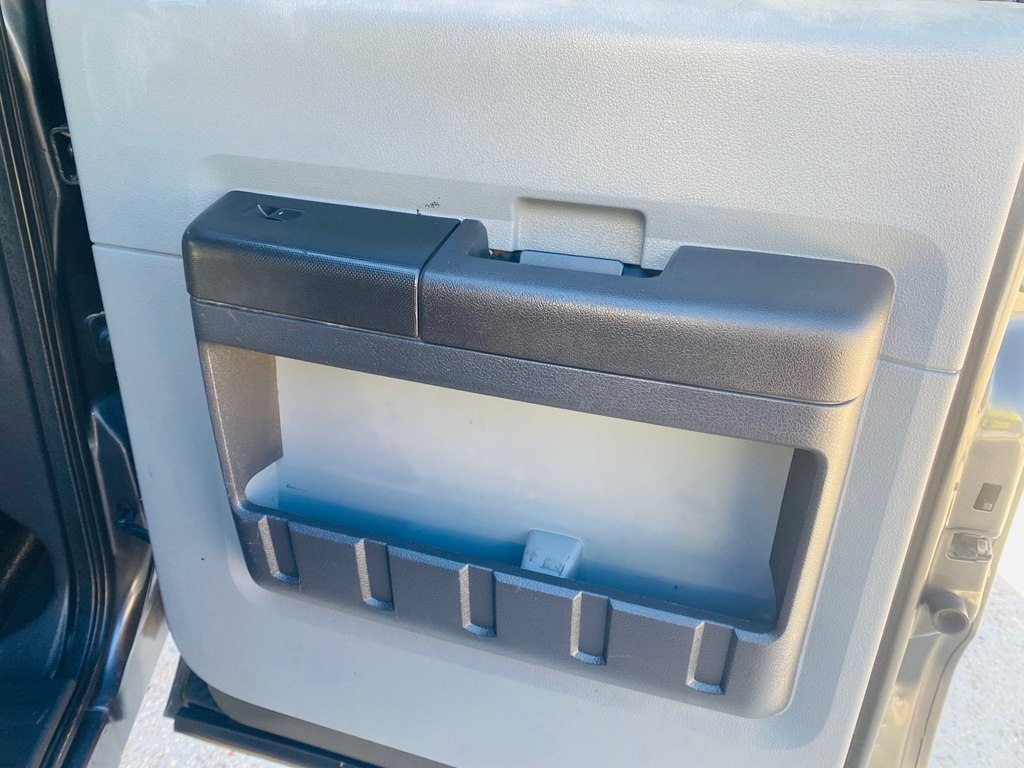 Ford F-250 SD XL Crew Cab 4WD 2016