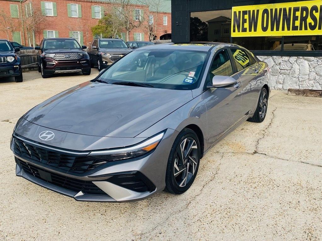 2025 Hyundai Elantra SEL