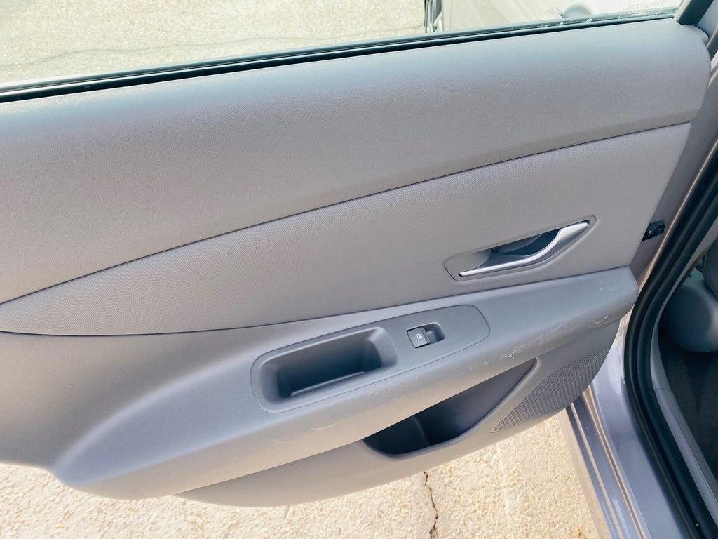 Hyundai Elantra SEL Convenience 2025