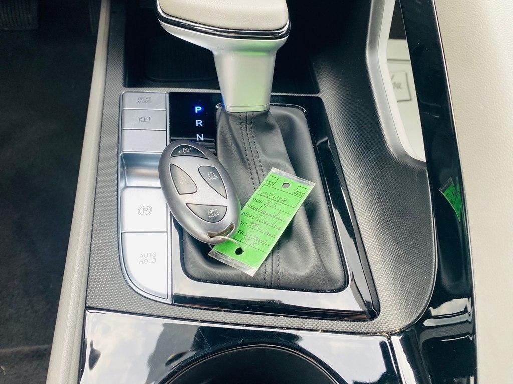 Hyundai Elantra SEL Convenience 2025