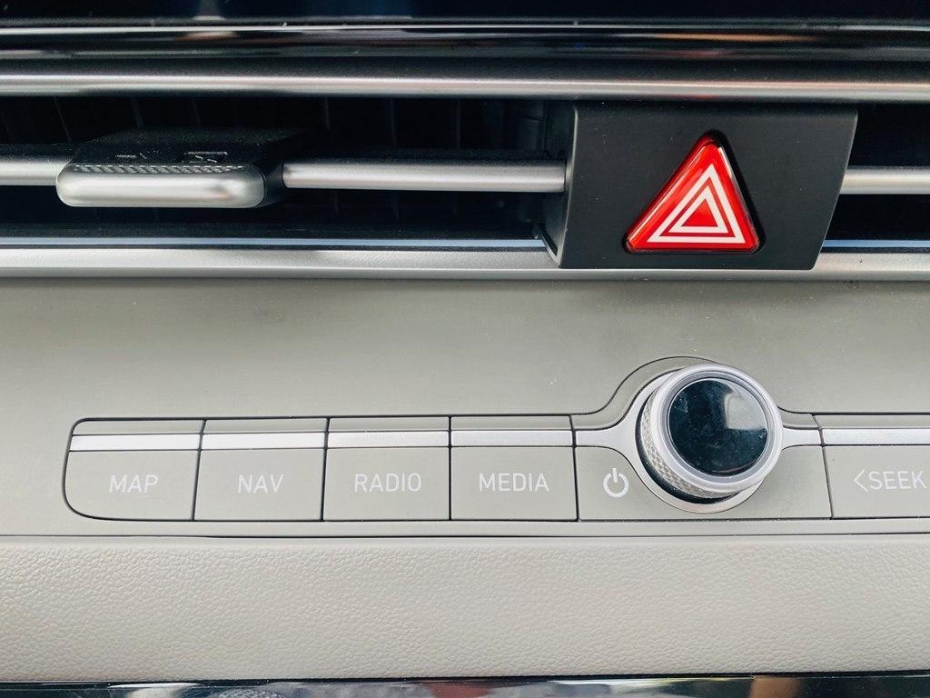 Hyundai Elantra SEL Convenience 2025