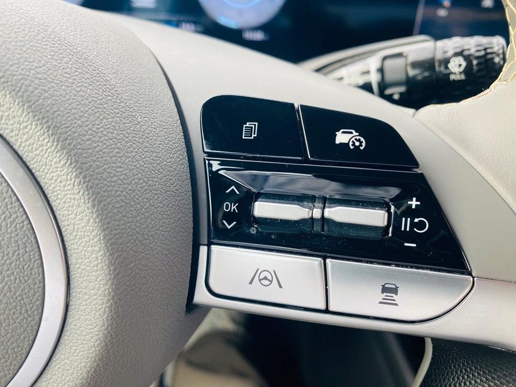 Hyundai Elantra SEL Convenience 2025