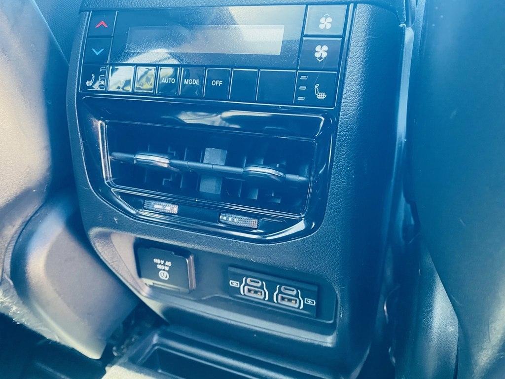 Jeep Grand Cherokee L Limited 2WD 2023