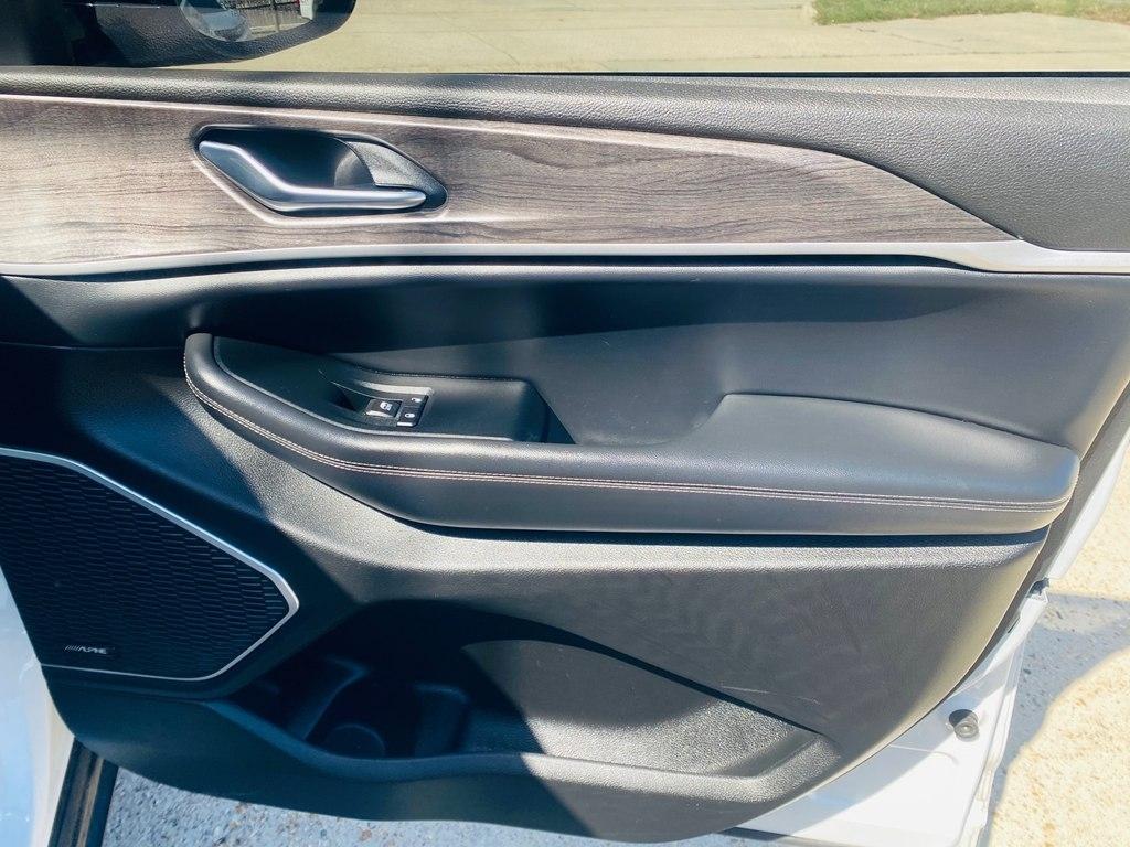 Jeep Grand Cherokee L Limited 2WD 2023