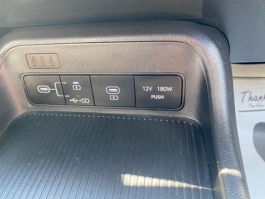 Hyundai Kona SEL AWD 2025