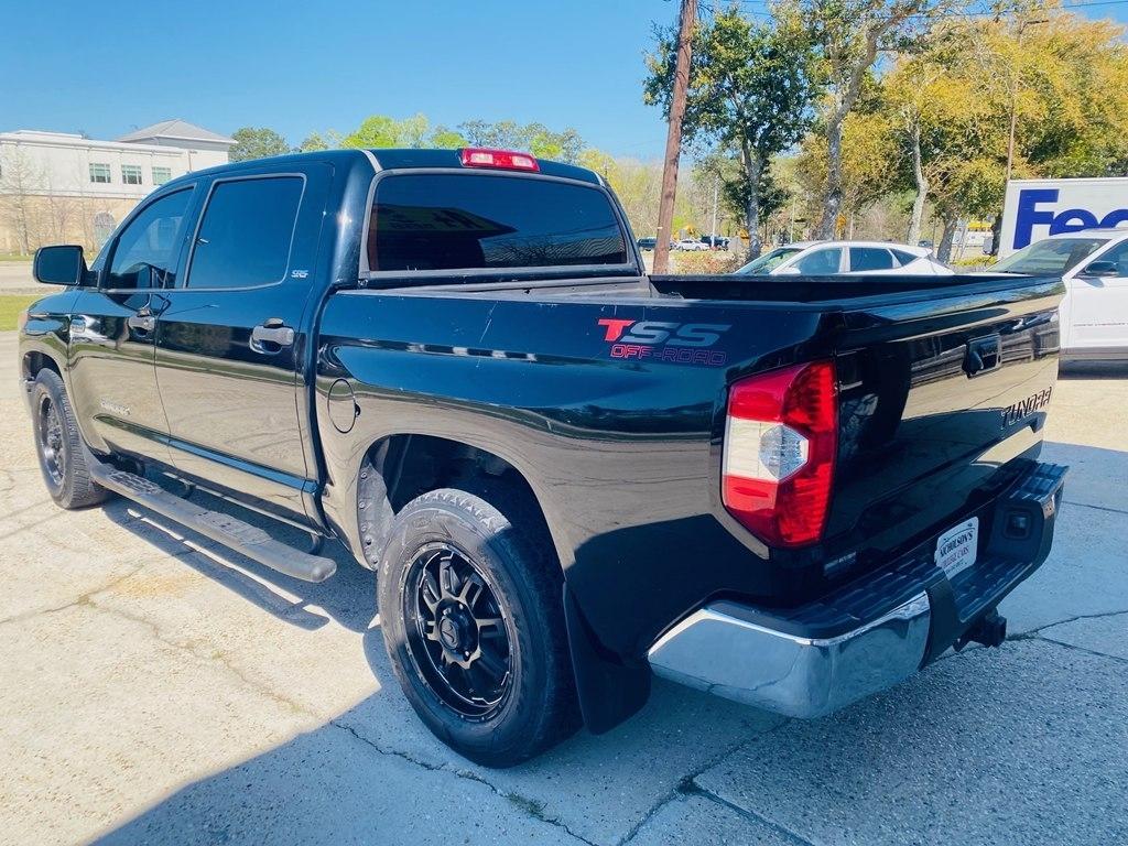 Toyota Tundra SR5 5.7L V8 FFV CrewMax 2WD 2016