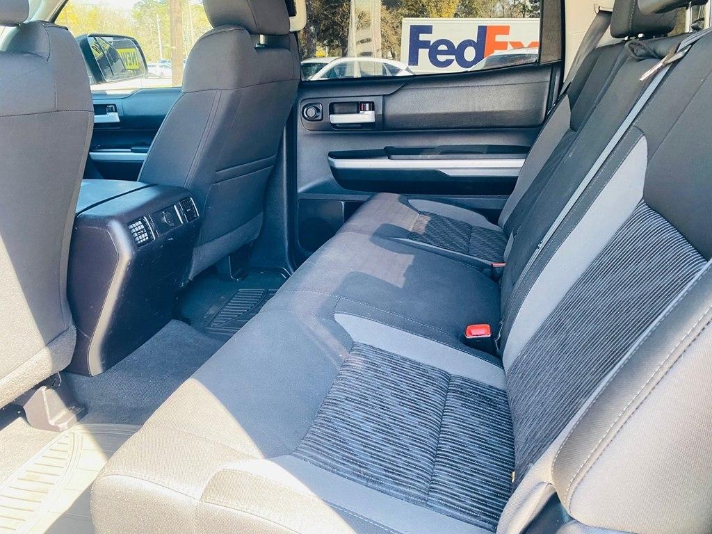 Toyota Tundra SR5 5.7L V8 FFV CrewMax 2WD 2016