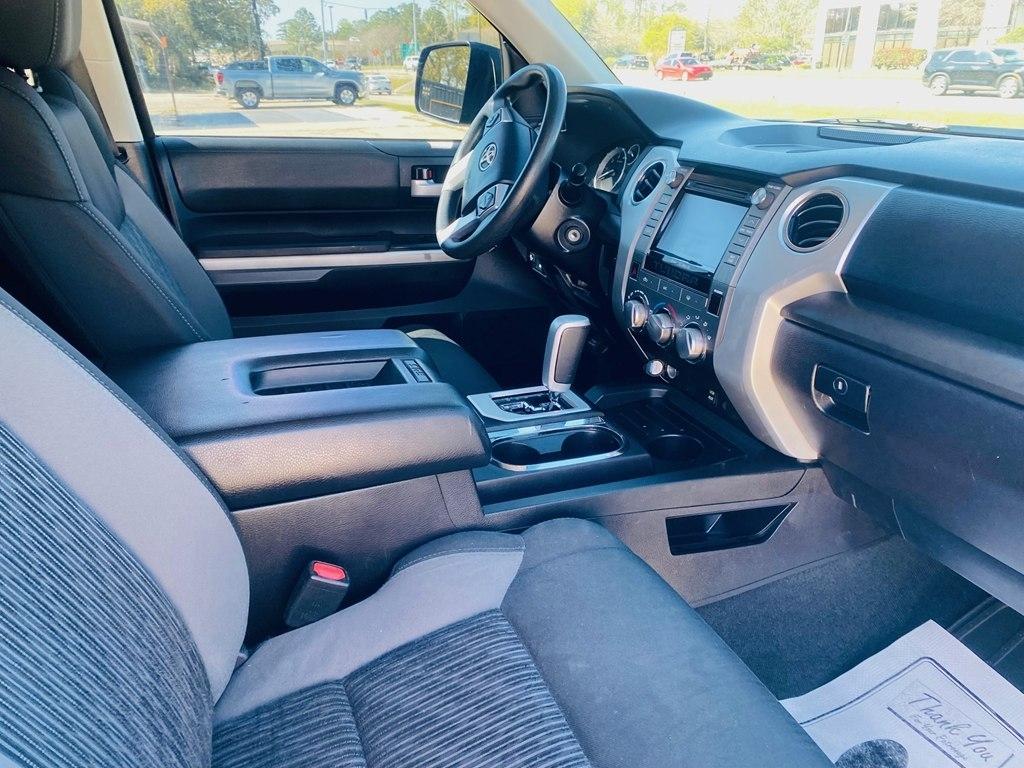 Toyota Tundra SR5 5.7L V8 FFV CrewMax 2WD 2016