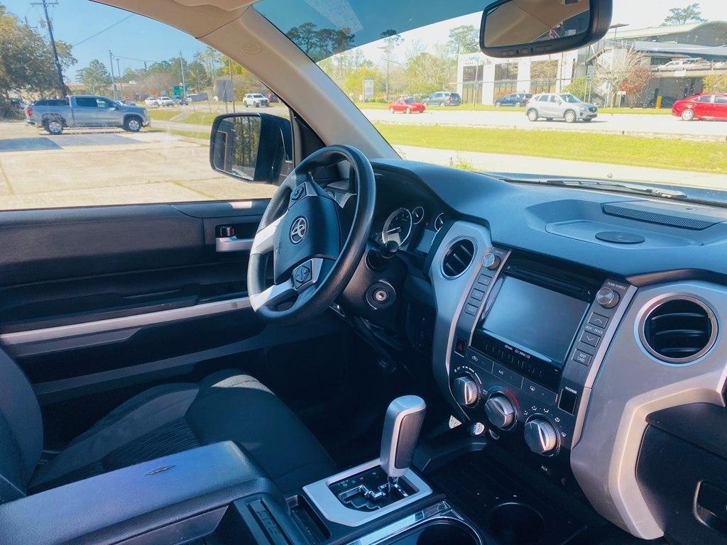 Toyota Tundra SR5 5.7L V8 FFV CrewMax 2WD 2016