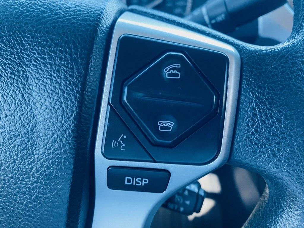 Toyota Tundra SR5 5.7L V8 FFV CrewMax 2WD 2016