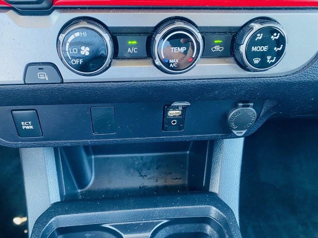 Toyota Tacoma SR5 Access Cab V6 6AT 2WD 2016