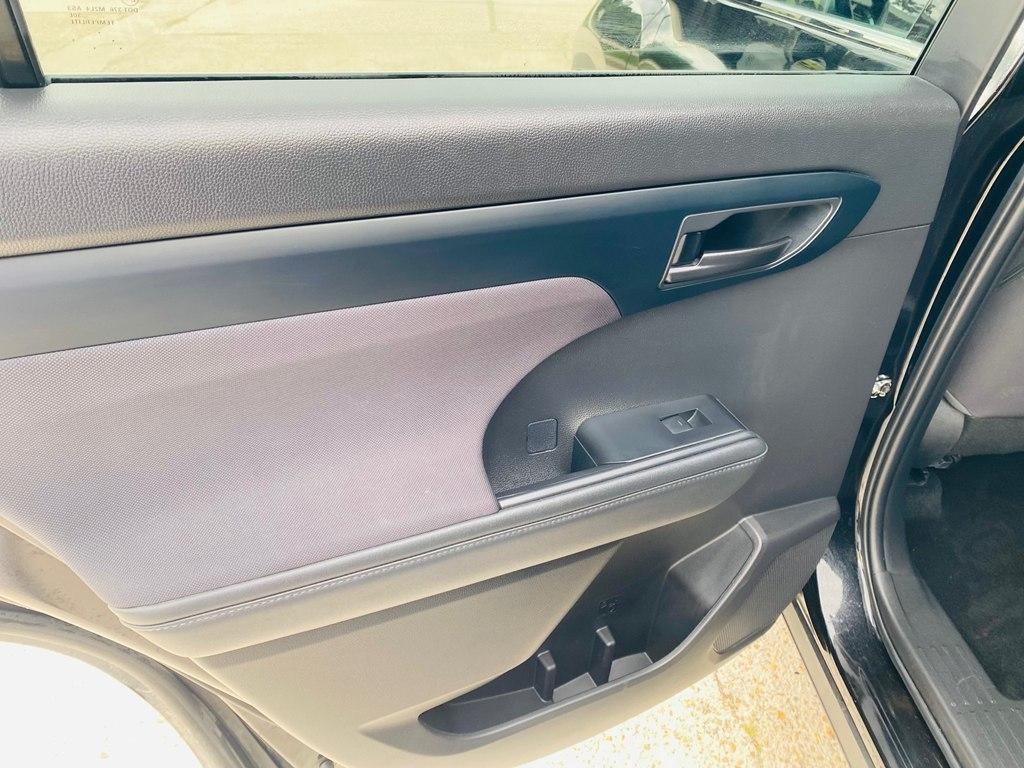 Toyota Highlander LE AWD V6 2022