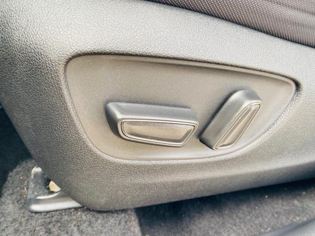 Toyota Highlander LE AWD V6 2022