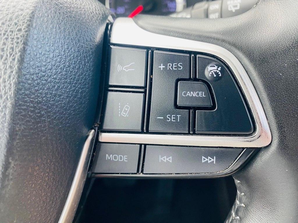 Toyota Highlander LE AWD V6 2022