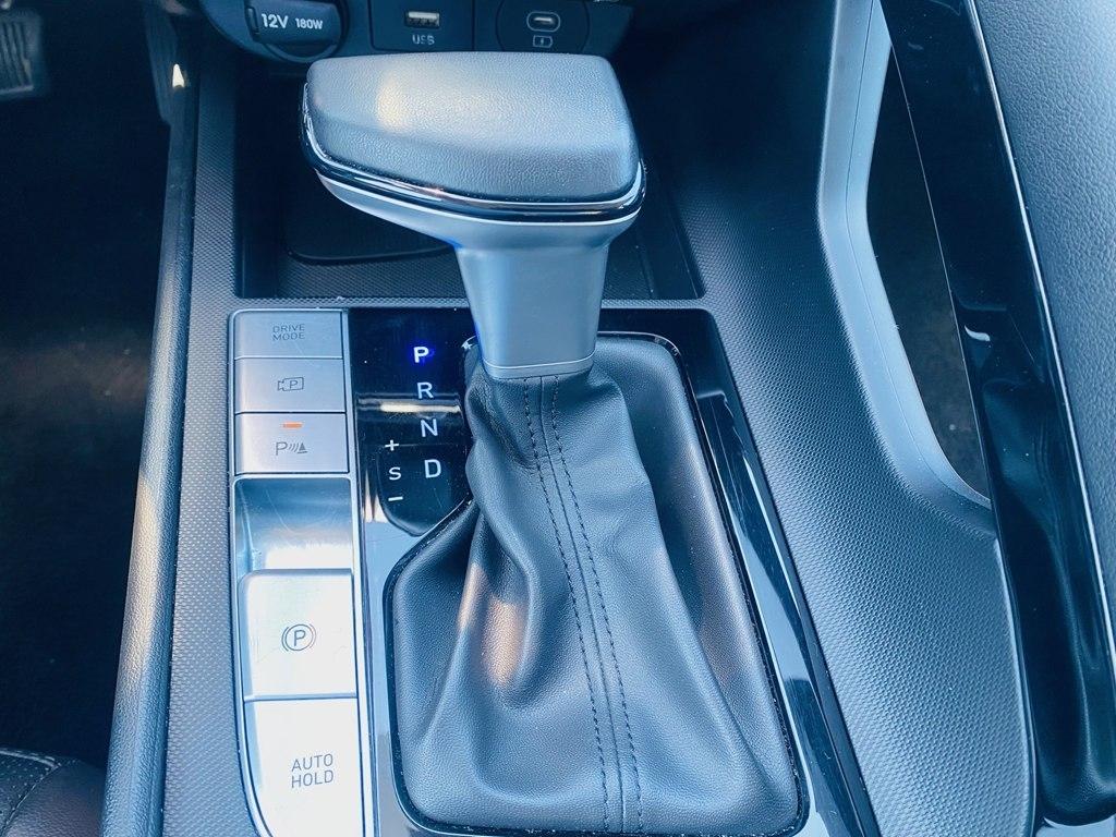 Hyundai Elantra Limited 2024