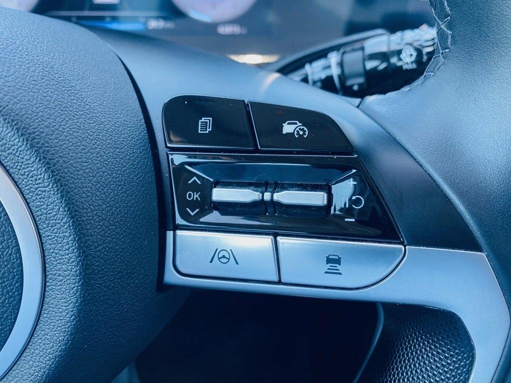 Hyundai Elantra Limited 2024