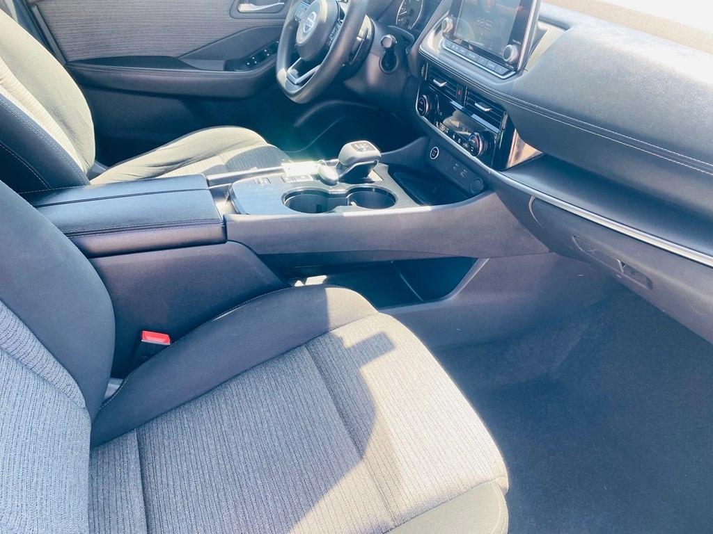 Nissan Rogue SV 2021